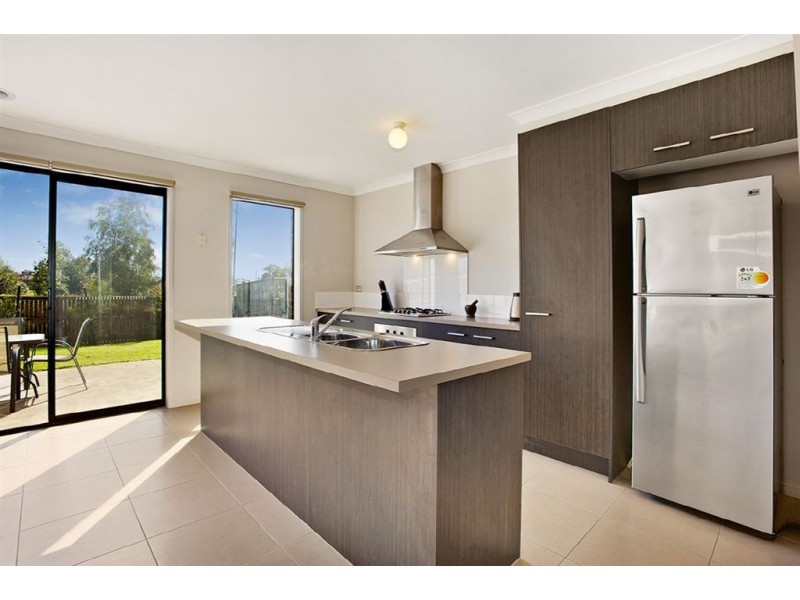 18 Arum Walk, Mernda VIC 3754