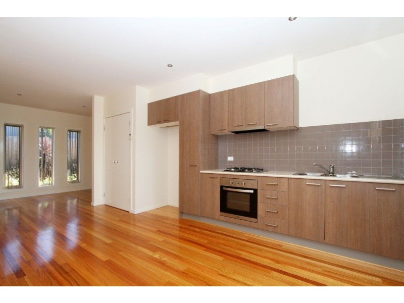 2/46 Chaleyer Street, Reservoir VIC 3073