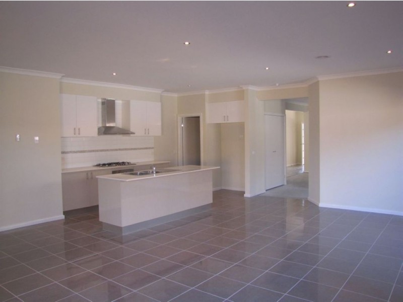 11 Farmley Way, Epping VIC 3076