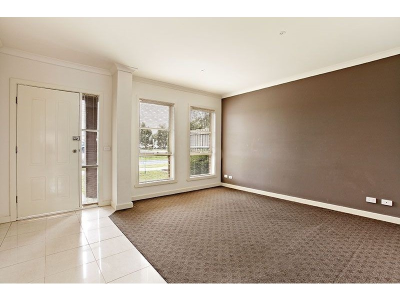 313 McDonalds Road, Epping VIC 3076