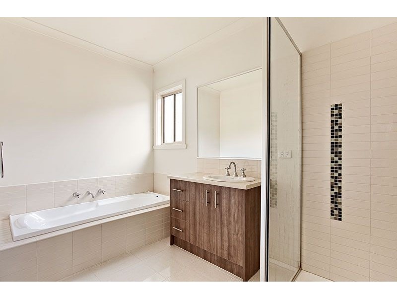 313 McDonalds Road, Epping VIC 3076