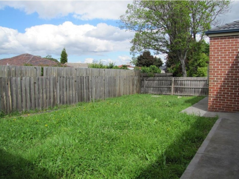 2/43 Banff Street, Reservoir VIC 3073