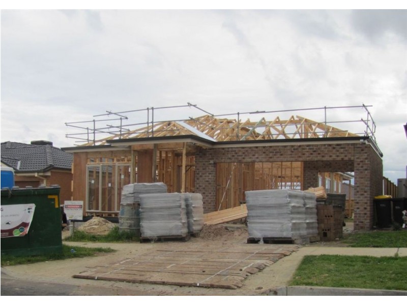 24 Peterborough Drive, Doreen VIC 3754