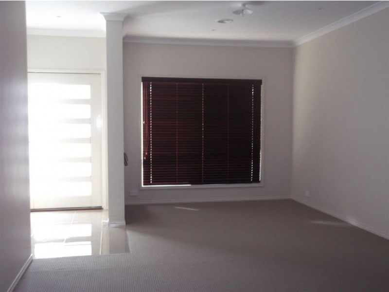 24 Stonegate Drive, Epping VIC 3076