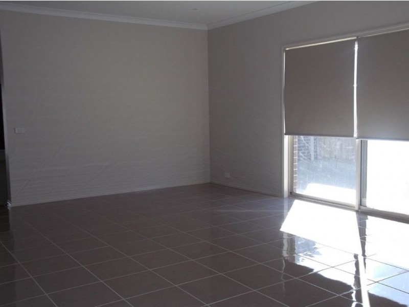 24 Stonegate Drive, Epping VIC 3076