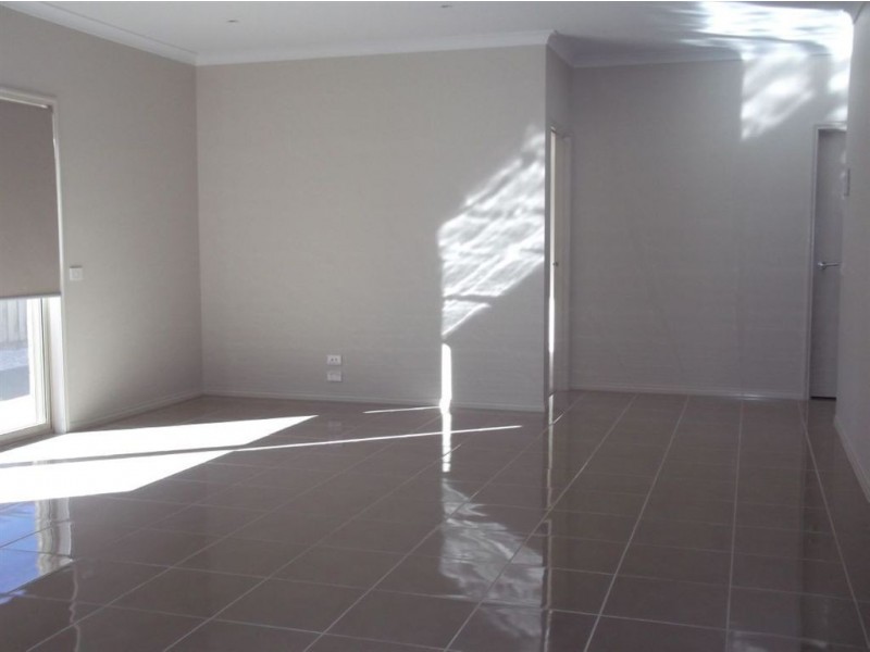 24 Stonegate Drive, Epping VIC 3076