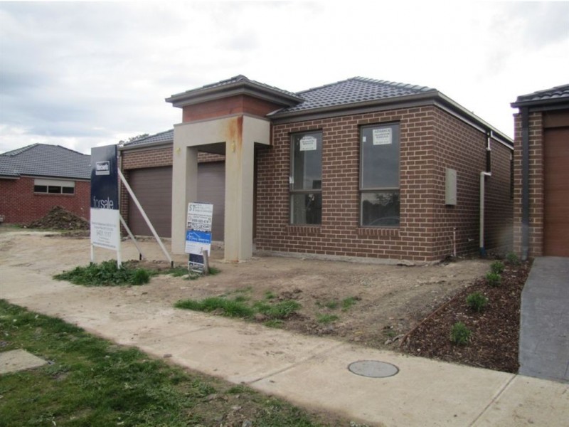 4 Lockhart st, Mernda VIC 3754