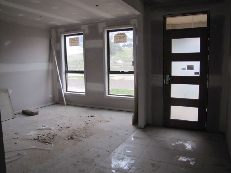 4 Lockhart st, Mernda VIC 3754