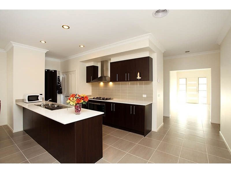 33 Camouflage Drive, Epping VIC 3076