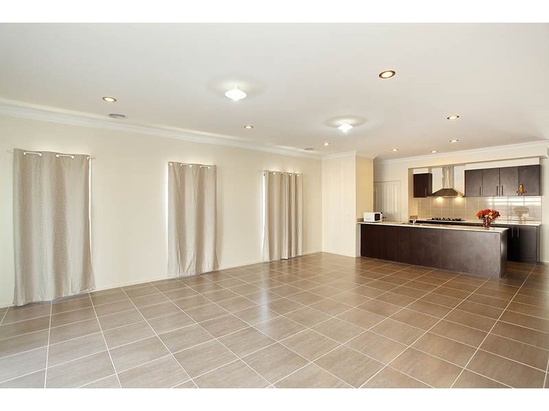 33 Camouflage Drive, Epping VIC 3076