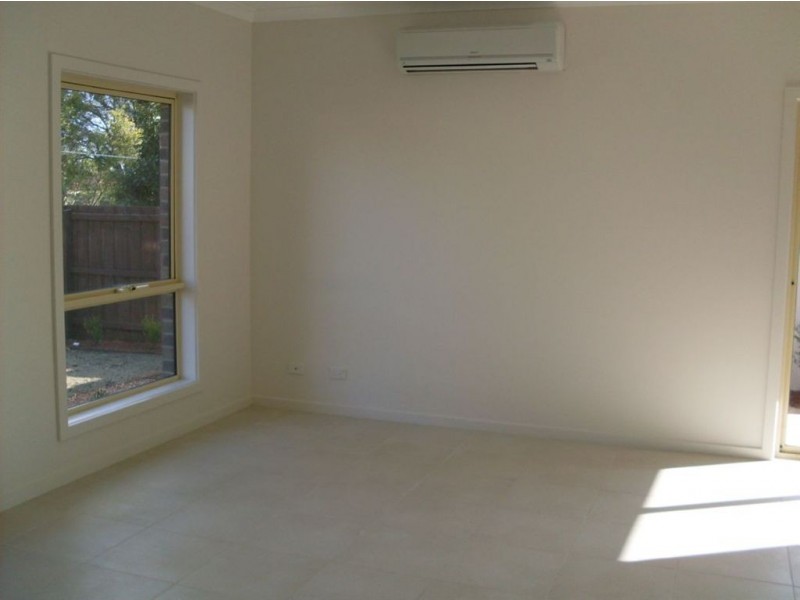 1/14 Barry Street, Reservoir VIC 3073