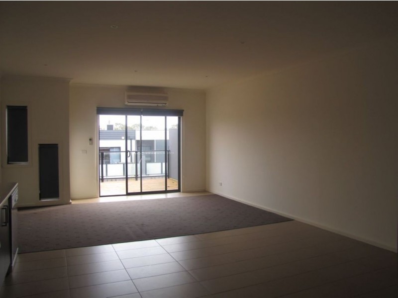 16/960 Plenty Road, South Morang VIC 3752