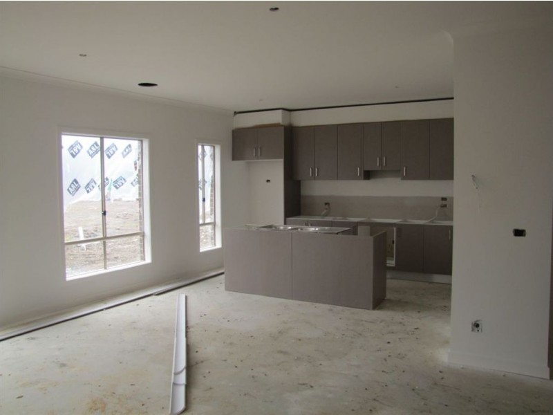 63 Craigmoor Crescent, Mernda VIC 3754