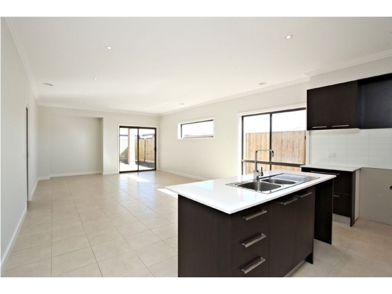 14 Aleman Green, Mernda VIC 3754