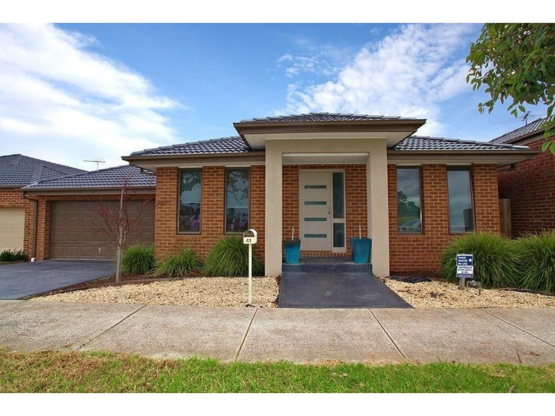 41 Embling Avenue, South Morang VIC 3752