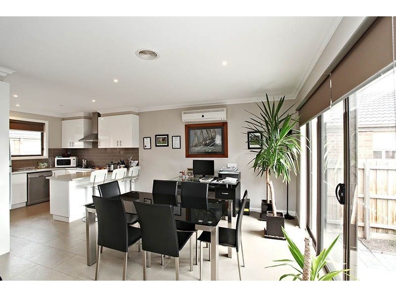 41 Embling Avenue, South Morang VIC 3752