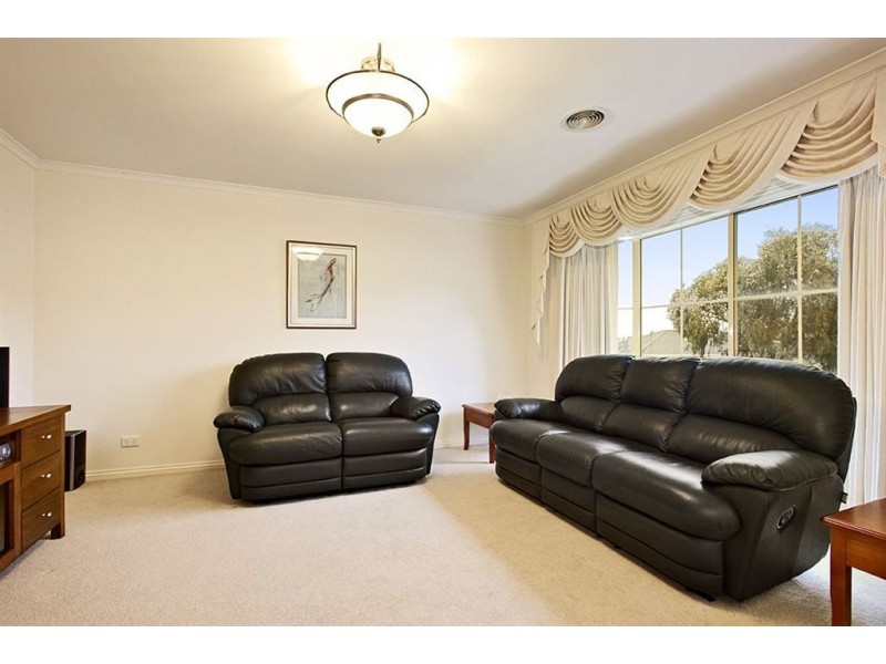 4 Curlew Drive, Whittlesea VIC 3757