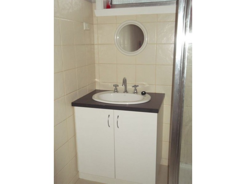 2/4 Blair Street, Broadmeadows VIC 3047