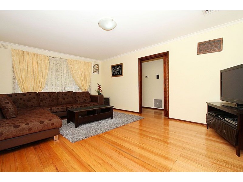 7 Beaumont Crescent, Lalor VIC 3075