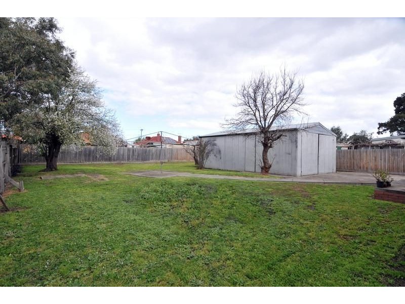 13 Newton Crescent, Lalor VIC 3075