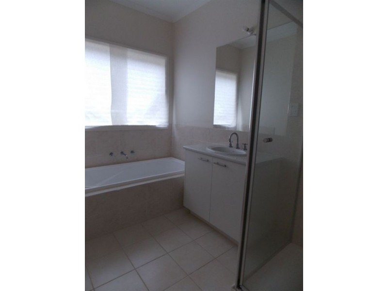 32 Broadleaf Drive, Epping VIC 3076