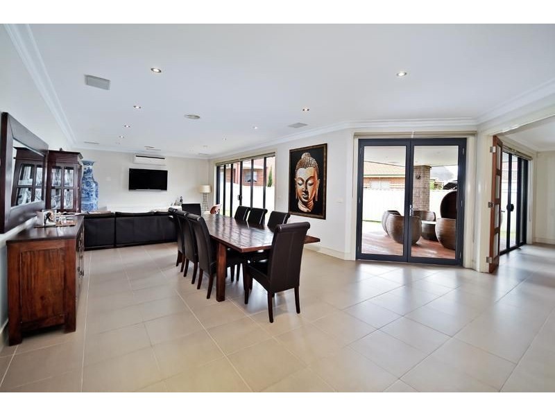 5 Sedge Court, Reservoir VIC 3073