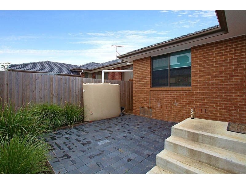 41 Embling Avenue, South Morang VIC 3752