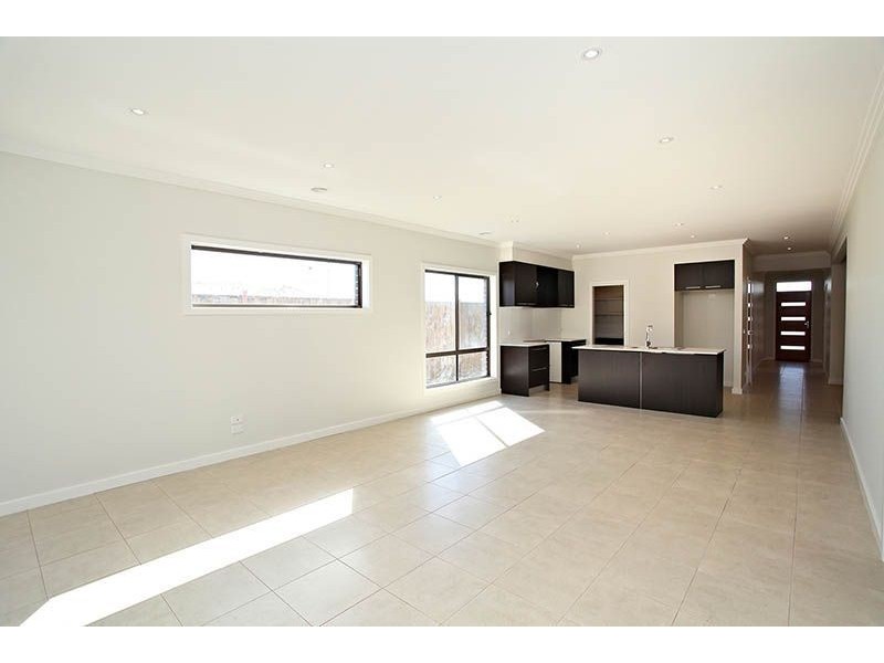 14 Aleman Green, Mernda VIC 3754