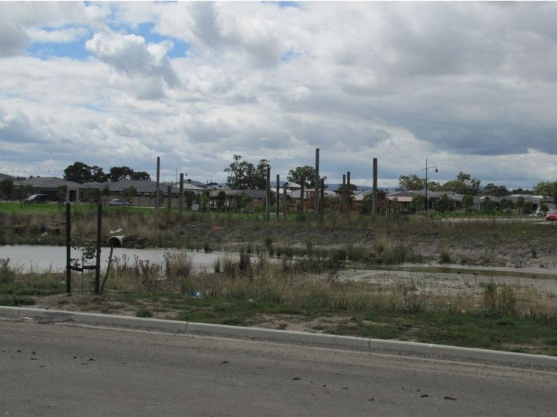 14 Aleman Green, Mernda VIC 3754