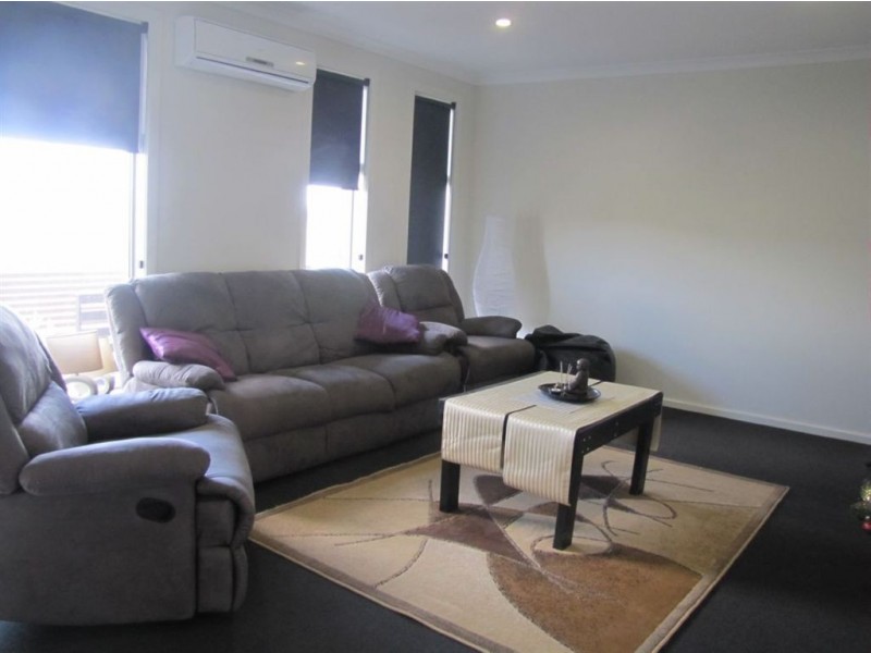 23 Carlow Walk, Lalor VIC 3075
