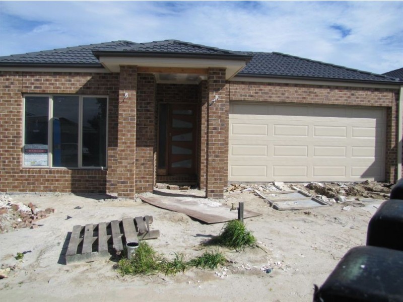 6 Peterborough Drive, Doreen VIC 3754