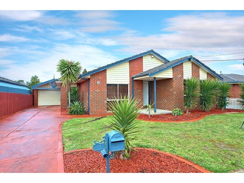 23 Pommel Crescent, Epping VIC 3076
