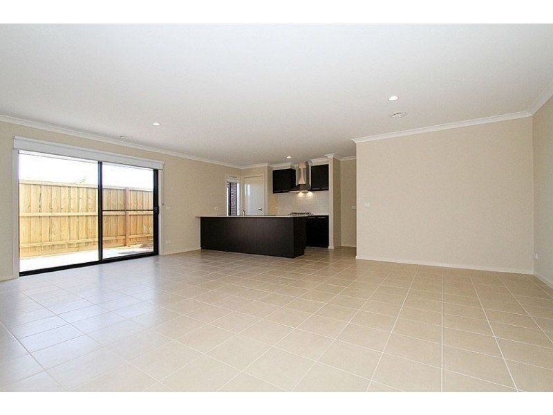 1 Mirka Drive, Lalor VIC 3075