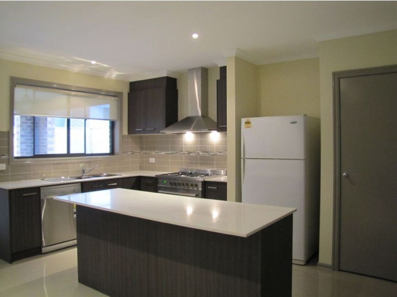 8 Wuchatsch Avenue, Epping VIC 3076