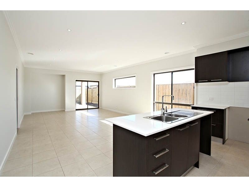 14 Aleman Green, Mernda VIC 3754