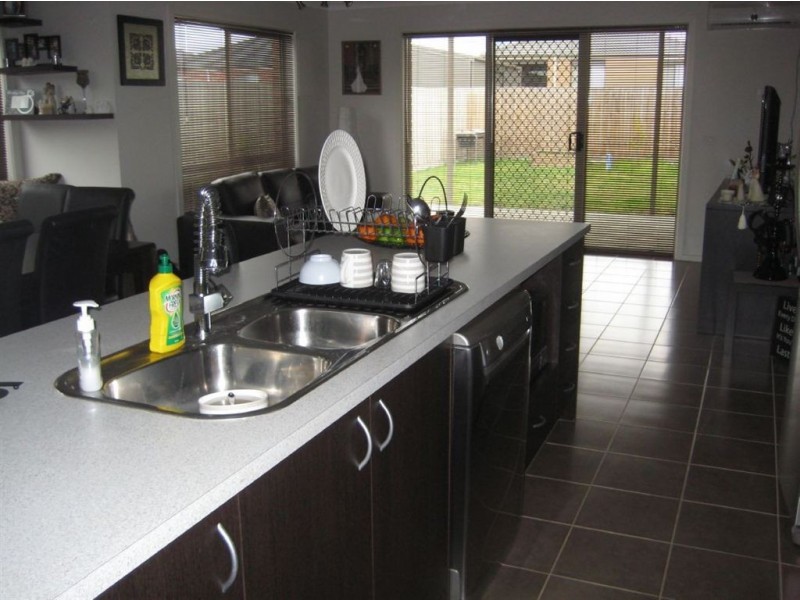24 Ovens Circuit, Whittlesea VIC 3757