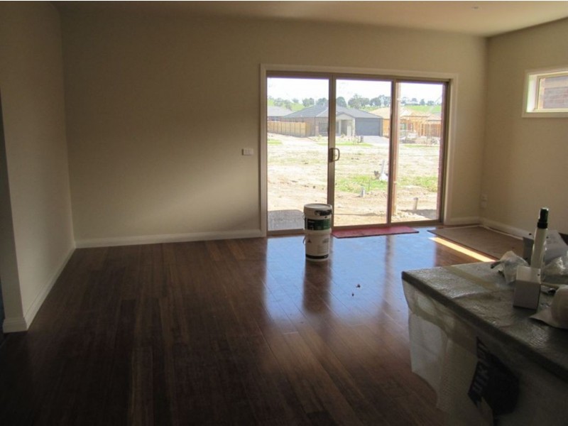 19 Sunridge Drive, Mernda VIC 3754