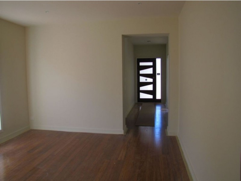 6 Peterborough Drive, Doreen VIC 3754