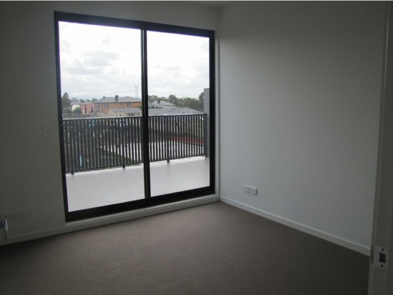 206/82 Epping Road, Epping VIC 3076