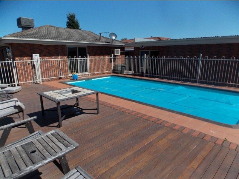 10 Tarcoola Close, Epping VIC 3076