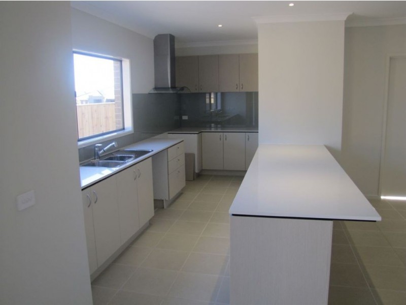 30 O’Callaghan Avenue, Lalor VIC 3075