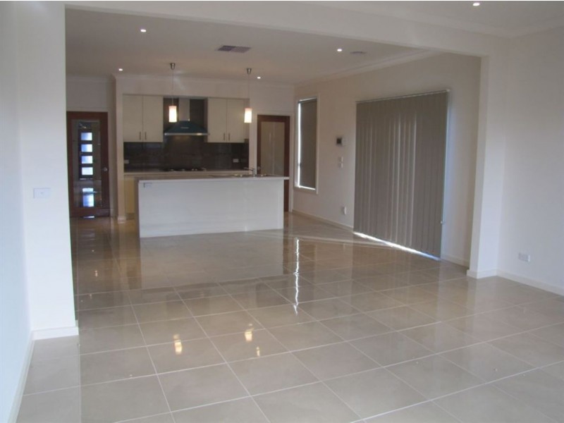 4 Lockhart St, Mernda VIC 3754