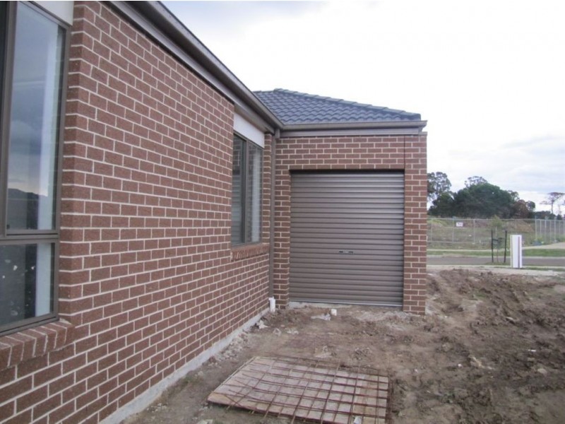 4 Lockhart St, Mernda VIC 3754