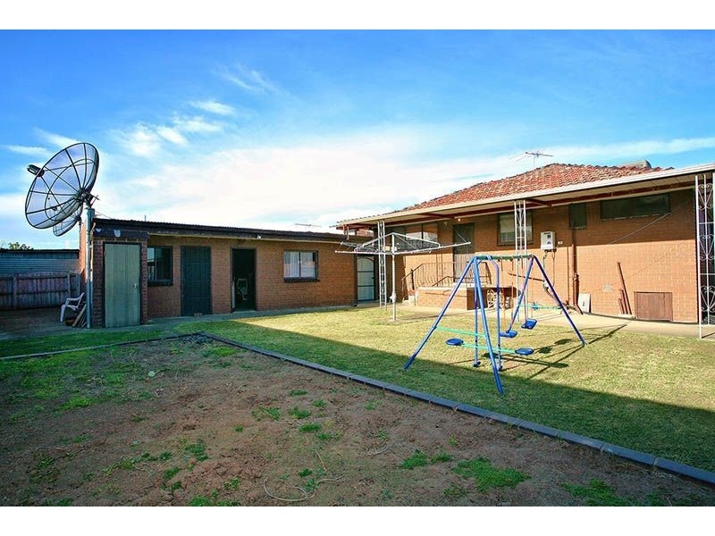 23 Kefford Avenue, Lalor VIC 3075