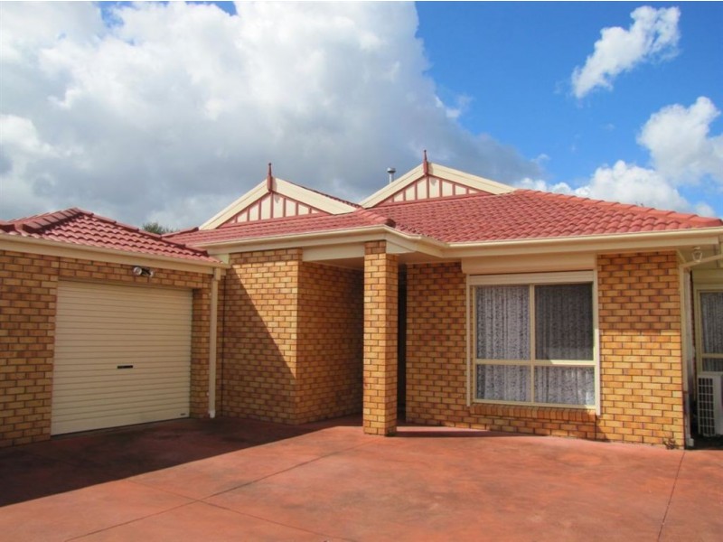 2/133 The Boulevard, Thomastown VIC 3074