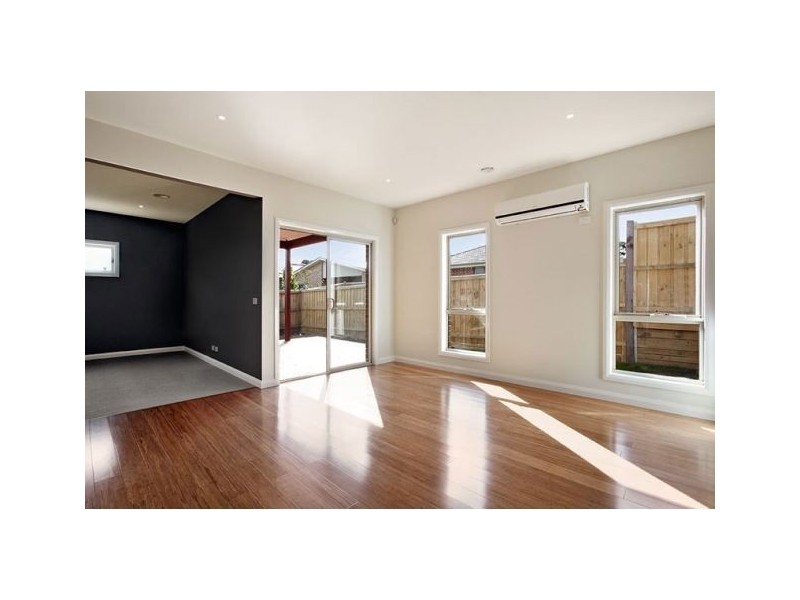 6 Peterborough Drive, Doreen VIC 3754
