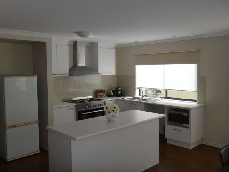 16 Altitude Drive, Doreen VIC 3754