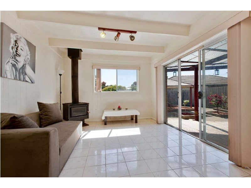 8 Cresta Court, Lalor VIC 3075