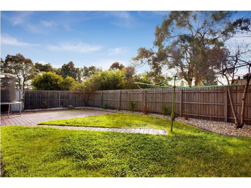 21 Alvarado Avenue, Thomastown VIC 3074