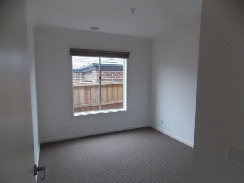 4 Piccadily Court, Doreen VIC 3754